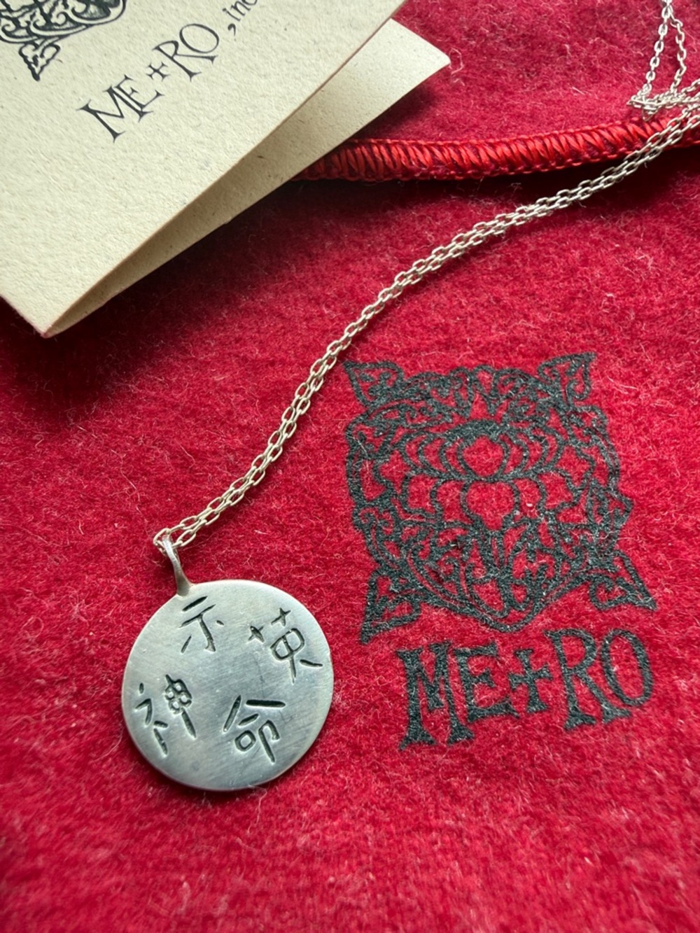Vintage 1997 Me&Ro Sterling Silver Necklace w/original red pouch and card - Picture 2 of 7